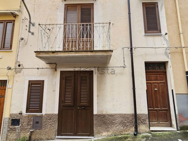 Casa in vendita a Collesano, Sicilia
