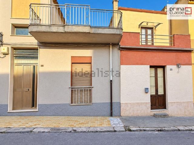 Casa in vendita a Vittoria, Ragusa