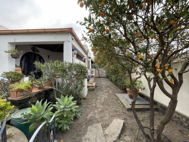 Casa in vendita a Panarea, Sicilia