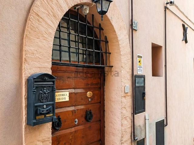 Casa in vendita a Foligno, Umbria
