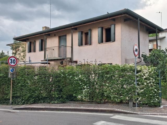 Casa in vendita a Morgano, Badoere