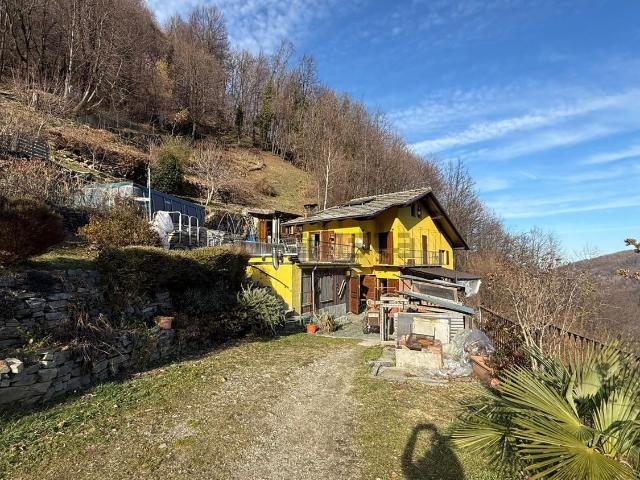 Casa in vendita a Fucine, Rorà