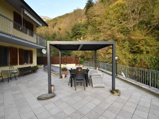 Casa in vendita a Stazzema, Toscana