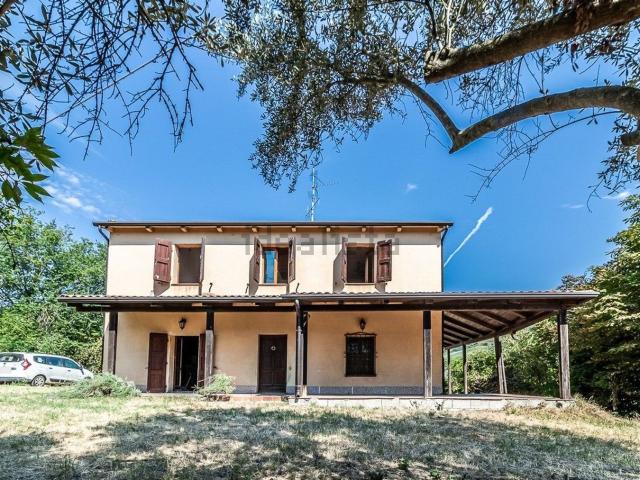 Casa in vendita a Prato, Fontanelice
