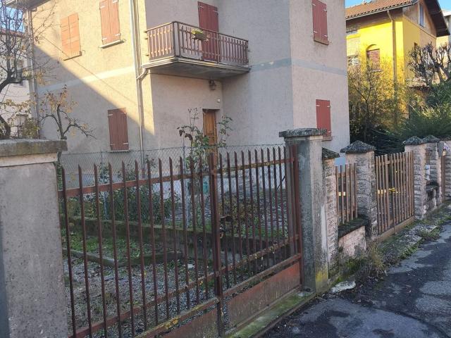 Casa in vendita a Buon Pastore, Re