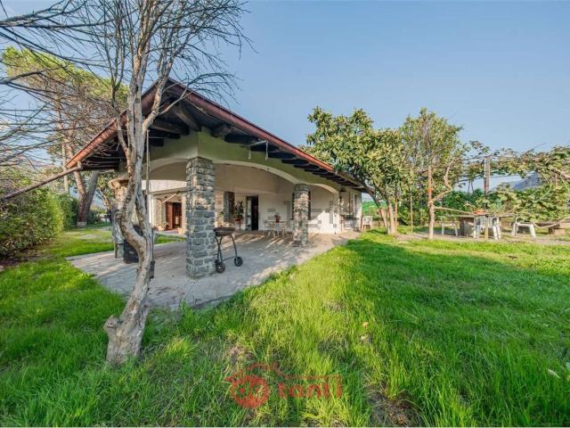 Casa in vendita a Pontèe, Colico