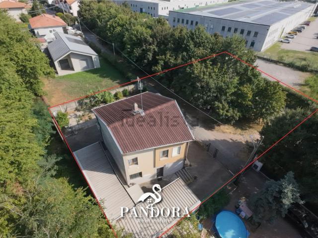Casa in vendita a Villaggio Sant'Andrea, Gallarate