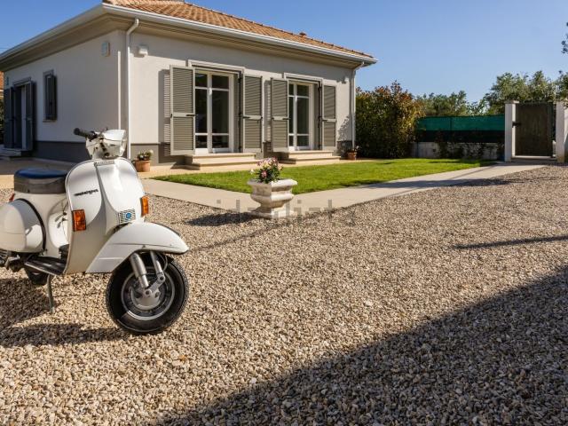 Casa in vendita a Roseto Degli Abruzzi, Abruzzo