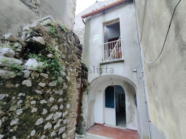 Casa in vendita a Solopaca, Campania