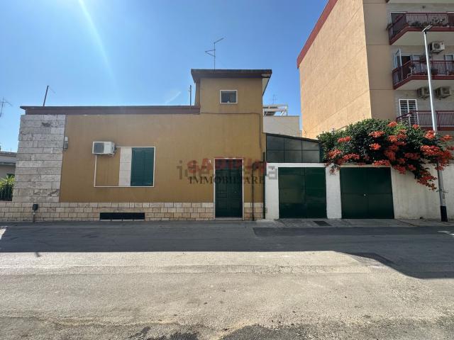 Casa in vendita a Puglia, Bari