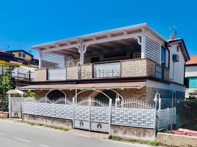Casa in vendita a Ascea, Campania