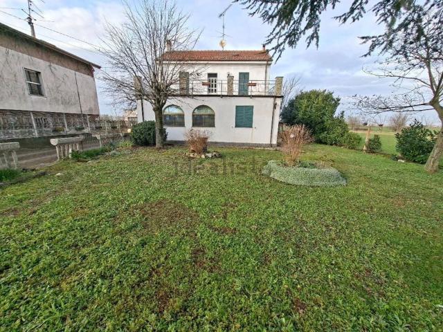 Casa in vendita a Piemonte, Alessandria