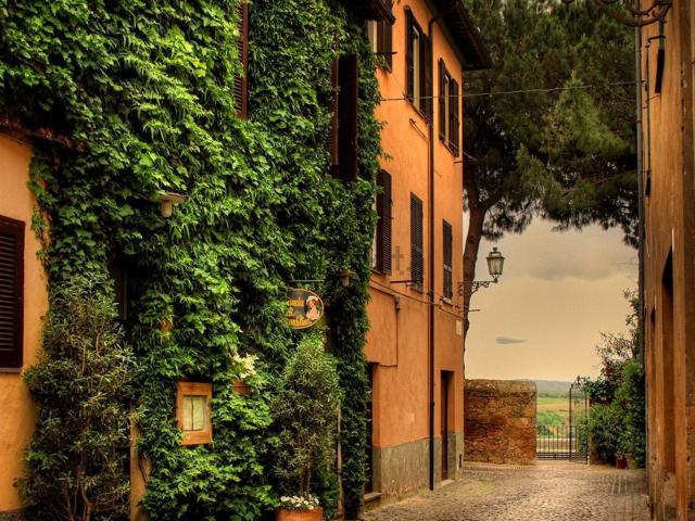 Casa in vendita a Tuscania, Lazio