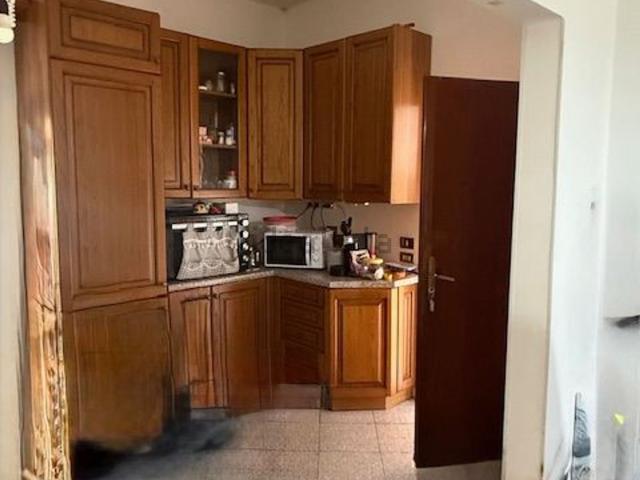 Casa in vendita a Avenza, Carrara