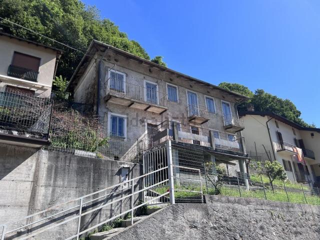 Casa in vendita a Garzeno, Lombardia