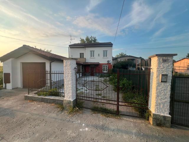 Casa in vendita a San Cipriano Po, Lombardia