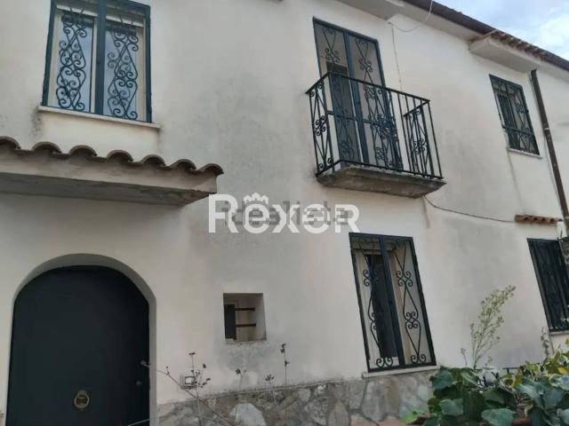 Casa in vendita a Castelpetroso, Molise