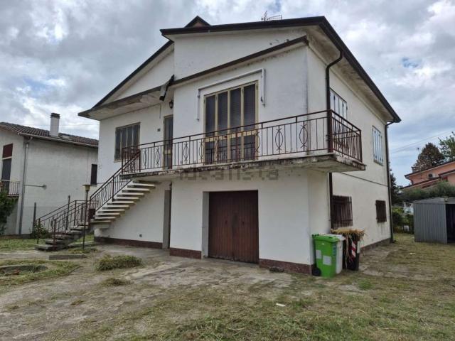 Casa in vendita a Ficarolo, Rovigo
