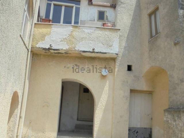 Casa in vendita a Galluccio, Campania