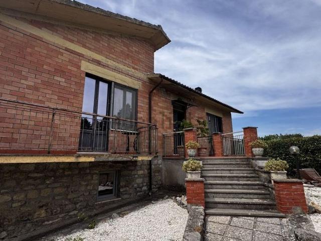 Casa in vendita a Monteleone d'Orvieto, Terni