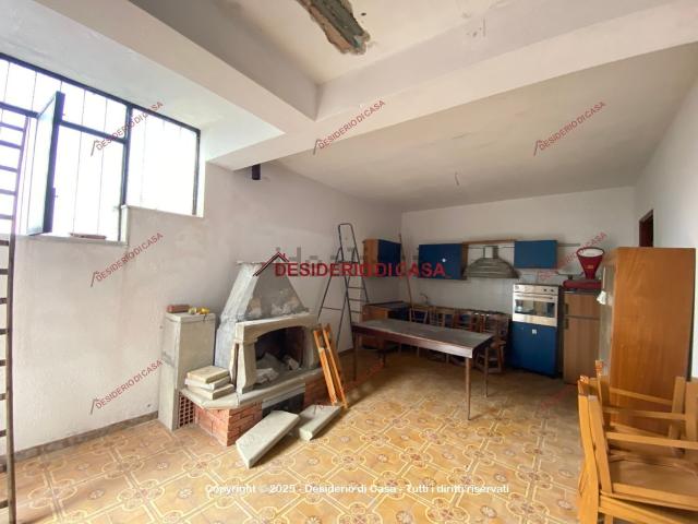 Casa in vendita a Piraino, Sicilia