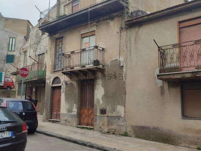 Casa in vendita a San Cataldo, Sicilia