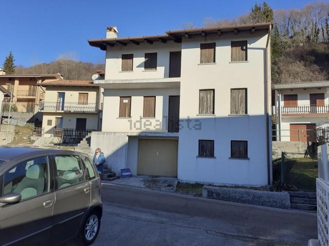 Casa in vendita a Attimis, Friuli-Venezia Giulia