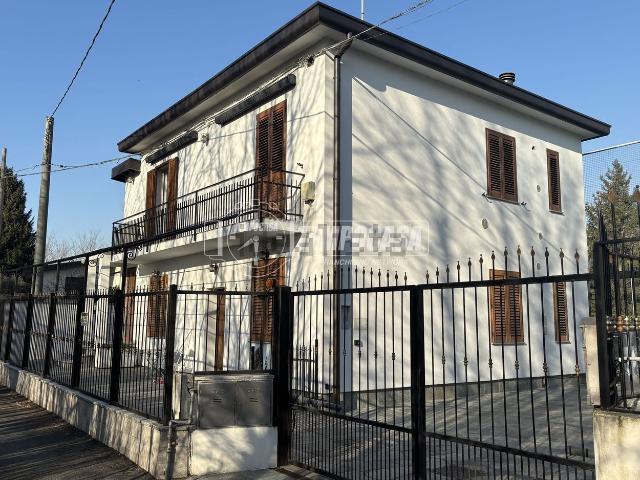 Casa in vendita a Acquanera, Como