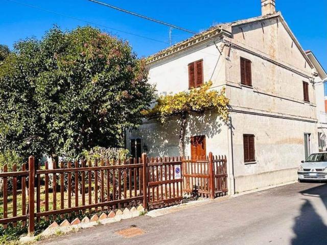 Casa in vendita a Portone, Senigallia