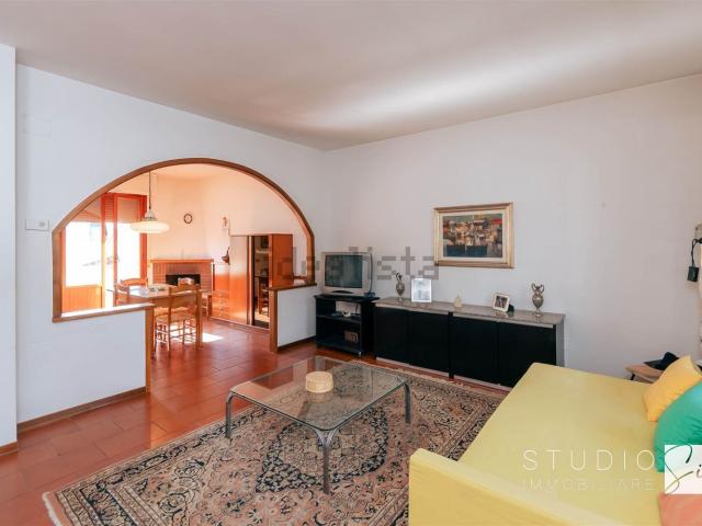 Casa in vendita a Montale Alto, Montale