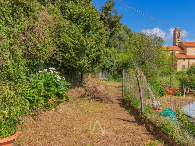 Casa in vendita a Quiliano, Liguria