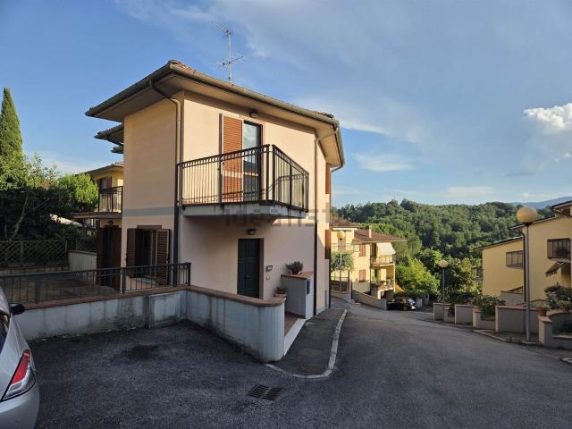 Casa in vendita a Figline e Incisa Valdarno, Figline Valdarno