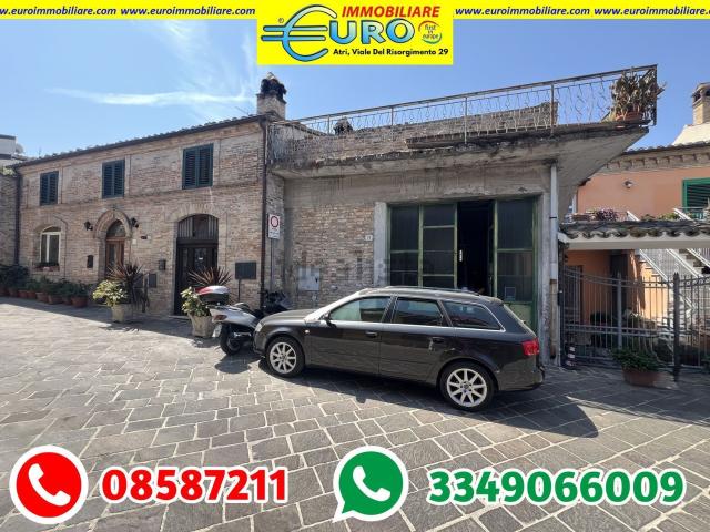 Casa in vendita a Atri, Abruzzo
