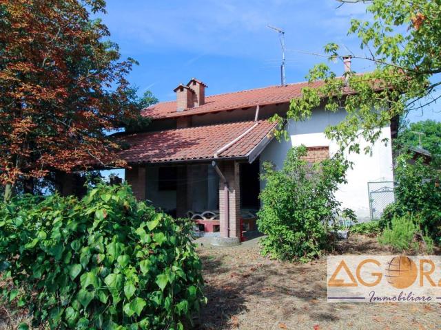 Casa in vendita a Vho, Piemonte