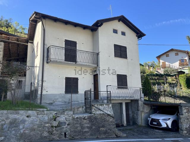 Casa in vendita a Charvensod, Aosta