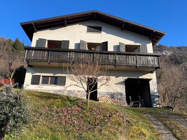 Casa in vendita a Sovere, Lombardia