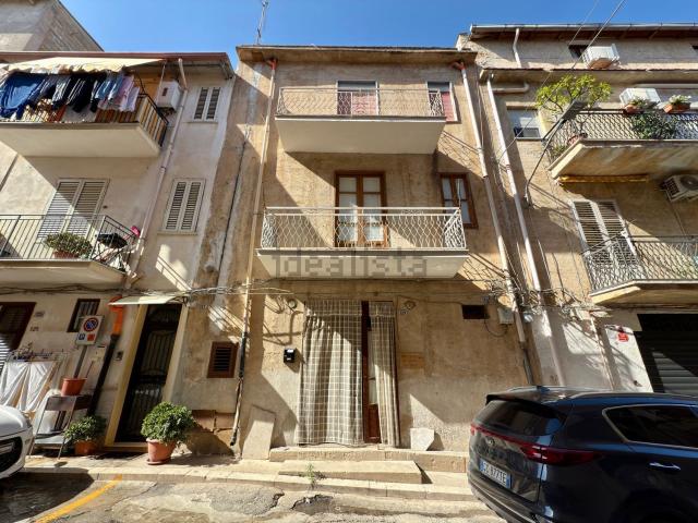 Casa in vendita a Partinico, Sicilia