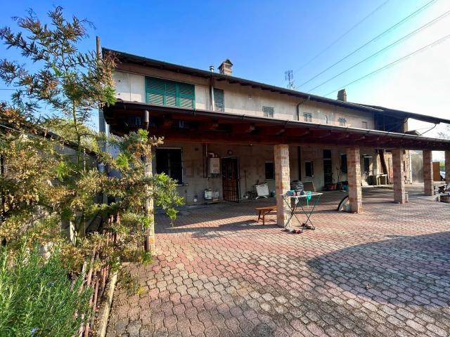 Casa in vendita a Alagna Lomellina, Lombardia