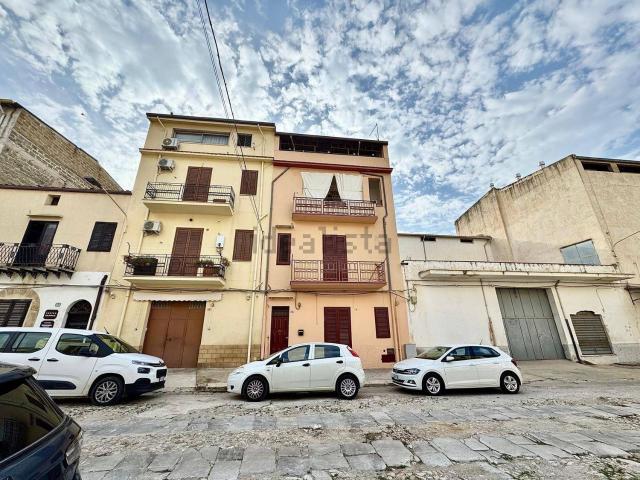 Casa in vendita a Partinico, Sicilia