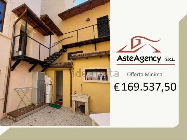 Casa in vendita a Torretta, Tornimparte
