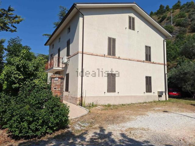Casa in vendita a Scaloni, Marche
