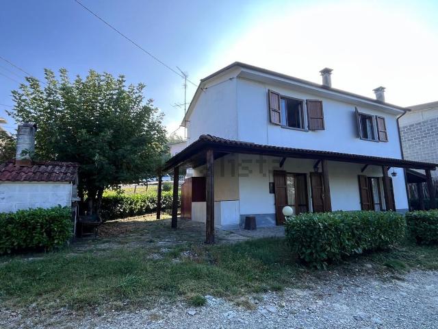 Casa in vendita a Luoghi, Bettola