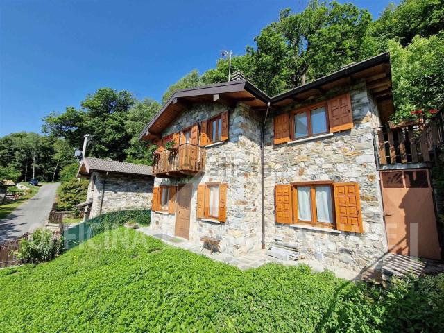 Casa in vendita a Sorico, Lombardia