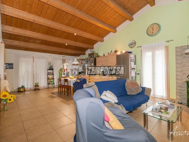 Casa in vendita a Quartiere Rubicone, Roncofreddo