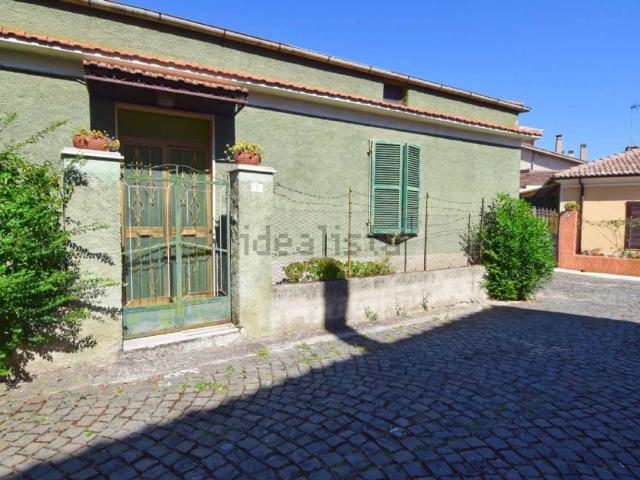 Casa in vendita a Raiano, L'Aquila