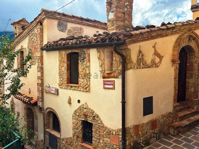 Casa in vendita a Contrada Santa Maria, Farindola
