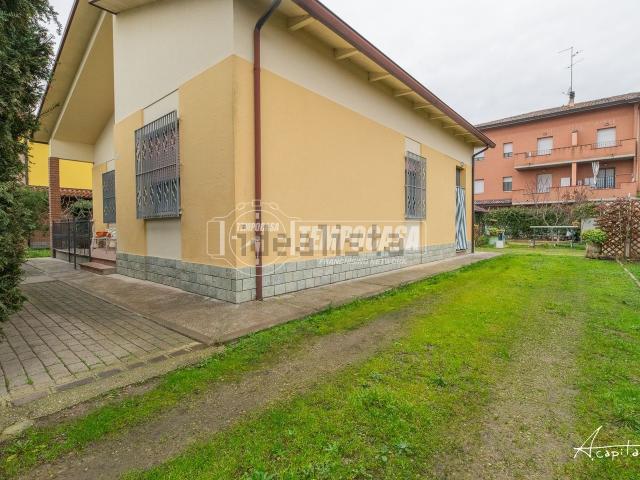 Casa in vendita a Soliera, Modena
