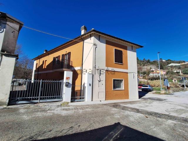 Casa in vendita a San Paolo, Marche