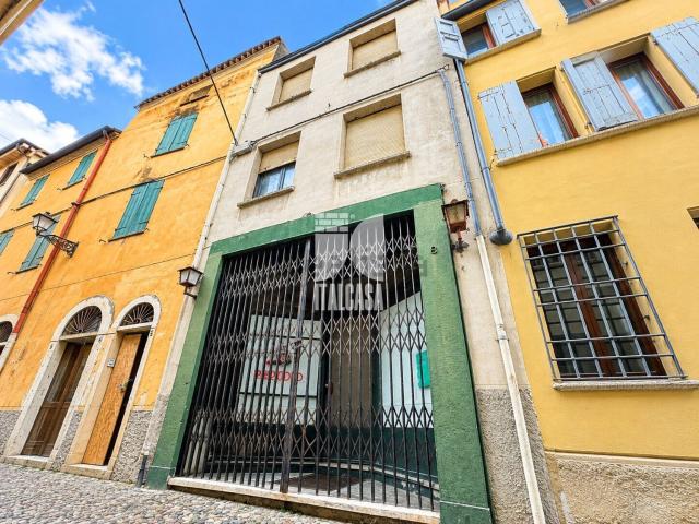 Casa in vendita a Fiera-Catena, Mantova