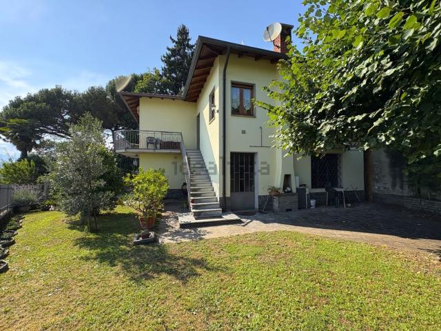 Casa in vendita a Roncaccio, Bee